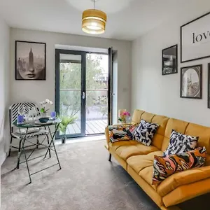  Apartment Cozy & Lovely For Contractors